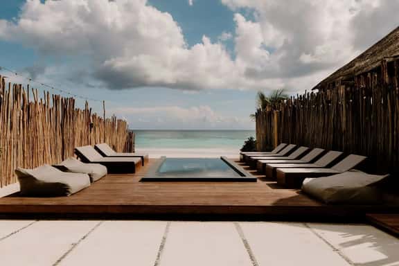 Villa Privada - Image 1