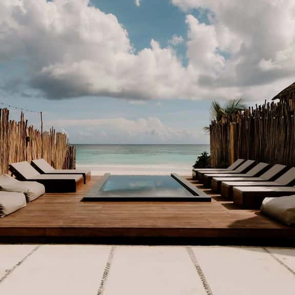 Villa Privada - Image 1